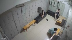 舞蹈班《监控破解》偷拍多位美女学员后台换衣服 截图3