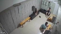 舞蹈班《监控破解》偷拍多位美女学员后台换衣服 截图8