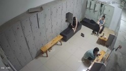 舞蹈班《监控破解》偷拍多位美女学员后台换衣服 截图12