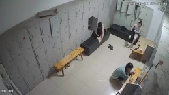 舞蹈班《监控破解》偷拍多位美女学员后台换衣服 截图15