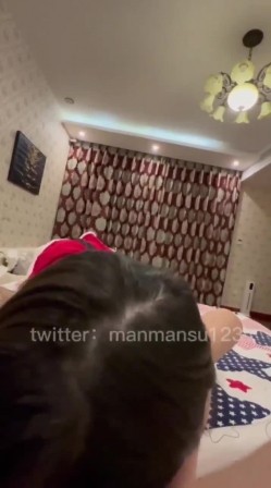 重金5W人民币包月，【蔓蔓苏】，性感御姐，白天闹市街头车震，家中阳台黑丝露出，各种玩弄劲爆！ 截图7