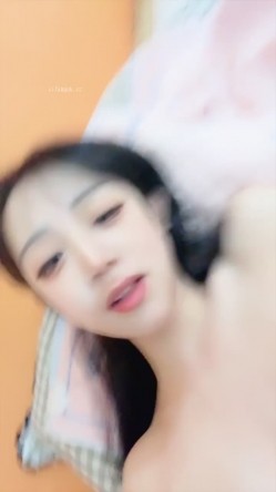 人前女神人后母狗【菠萝吹吹】无套内射校花 精液横流 截图11