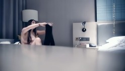 七天探花_深夜场丰满大奶美女，抠完B戴套后入推车奶子一晃一晃真诱人 截图15