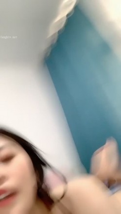 推荐，【Oni熊】，又一个大美女，越看越养眼，羞涩的露奶露逼，专属男友的少女胴体，一饱眼福真美 截图8
