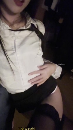 精品泄密流出00后英语老师李汶芯多次裸贷无力偿还 肉偿抵债视频完整版 截图9