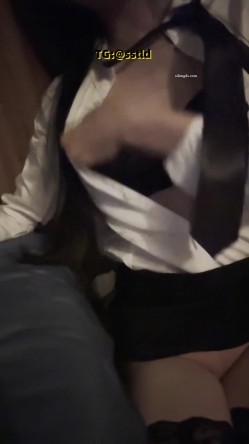 精品泄密流出00后英语老师李汶芯多次裸贷无力偿还 肉偿抵债视频完整版 截图13