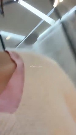 重磅！兄弟们！今年最美女神来了~【小雨儿】扣穴自慰！爽，颜值高，逼又粉，水又多 截图1