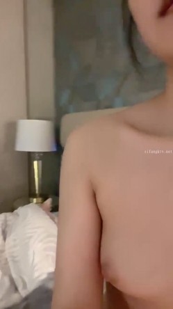 重磅！兄弟们！今年最美女神来了~【小雨儿】扣穴自慰！爽，颜值高，逼又粉，水又多 截图15