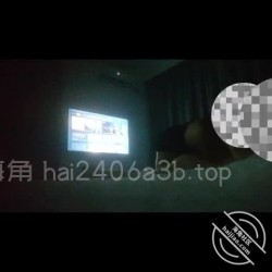 推特大神，【尘-WuSexyCheng】，帝都摄影师，模特质量很高，作品也很美，不少露脸模特 截图8