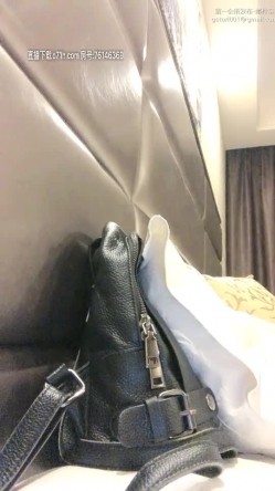 新鲜出炉，酒店偷情约炮粉丝，【年轻的少妇】，三十多岁的女人性欲真强，热情似火骑上大鸡巴疯狂扭动 截图5