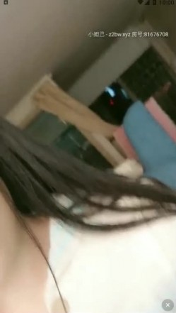 萝莉控福音，超级可爱的小萝莉，小穴粉得过分了，嘤嘤嘤的说话声音太卡哇伊了 截图1