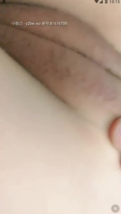 萝莉控福音，超级可爱的小萝莉，小穴粉得过分了，嘤嘤嘤的说话声音太卡哇伊了 截图11