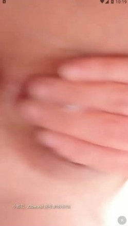 萝莉控福音，超级可爱的小萝莉，小穴粉得过分了，嘤嘤嘤的说话声音太卡哇伊了 截图14