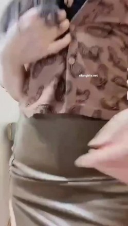 微博红人顶级九头身平面模特御姐【EvE依然】露脸私人订制第二季紫薇福利女神的蜜穴假屌一捅到底 截图13