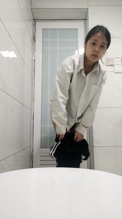 福建大奶子少妇借高利贷无法偿还隐私视频被债主曝光 截图1