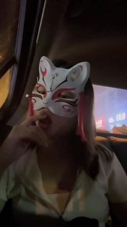 【陪我沦陷】超骚欲姐，极品美乳，户外裸奔，车震无套狂干，白花花的肉体尽情玩弄，推荐！ 截图6