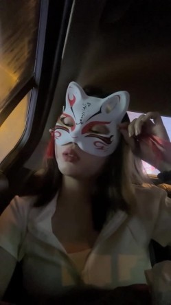 【陪我沦陷】超骚欲姐，极品美乳，户外裸奔，车震无套狂干，白花花的肉体尽情玩弄，推荐！ 截图10