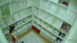 舞蹈班《监控破解》偷拍多位美女学员后台换衣服 截图7