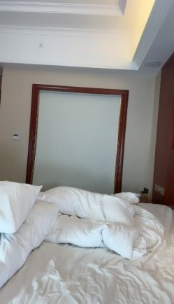 丰满D奶女神！下海3p被干的爽死了~【丰满姐姐】爆撸N回了 截图9