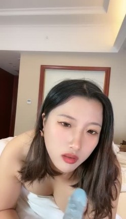 丰满D奶女神！下海3p被干的爽死了~【丰满姐姐】爆撸N回了 截图11