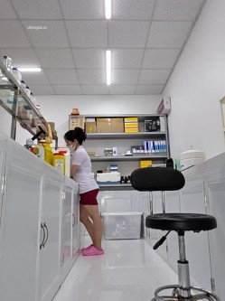 【st站】巨乳肥臀熟女药剂师『HinaLovely』上班穿着情趣内衣偷偷道具自慰流白浆 截图4