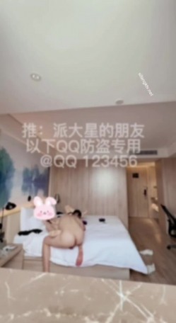 重磅5月最新！大魔王 海绵宝宝 海盗船长等四位推特网红女神人妻大战金主VIP视频小集合 截图6