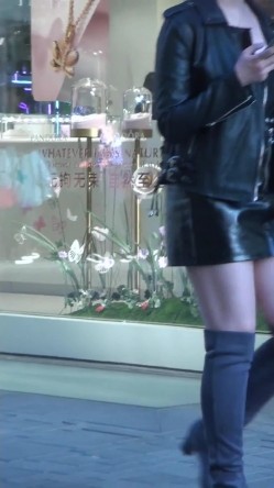 【海阔天空系列CD第1季】极品高颜值时尚小姐姐骚丁，JK少女街头扭屁股[高清无水原档]10V 截图16