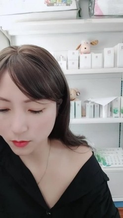 母婴店板娘，【桃花源】，今天没生意，寂寞少妇赚外快，给大哥们看看自己有多骚，疯狂自慰 截图6