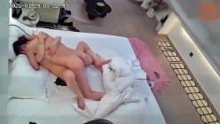 酒店偷拍黑丝卷发美少妇和精壮小伙酒店各种姿势激情狂操3小时 截图13