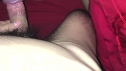 绿帽癖老公找单男艹爱妻 模特身材极品娇妻『短裙无内』淫妻福利 ，主动张开黑丝M腿 满嘴淫语呻吟不断！ 截图6
