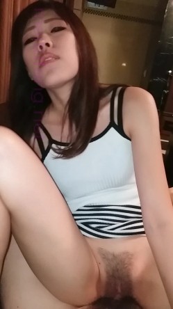贵在真实！大神拿捏征服运输业老板千金美腿身材苗条车震酒店各种调教啪啪内射全程露脸国语对白 截图15