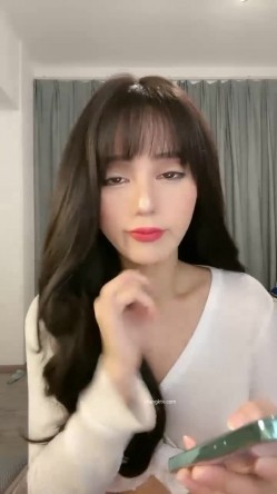 女神降临，明星气质顶级身材，人气大美人【小福贵儿】罕见大尺度，裸艳舞诱惑、道具紫薇、无套啪啪，高潮脸爽死人 截图10