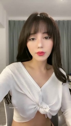 女神降临，明星气质顶级身材，人气大美人【小福贵儿】罕见大尺度，裸艳舞诱惑、道具紫薇、无套啪啪，高潮脸爽死人 截图16