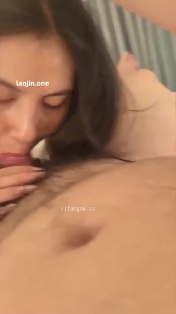 【极品泄密】32岁良家少妇，偷情约炮，真是骚，含着鸡巴舔个不停，娇喘声差点听射了，刺激 截图7