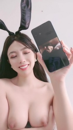 骚逼御姐【苏豆豆】，网络卖淫女，颜值在线，毛少逼粉，喜欢内射，插屁眼才能高潮 截图4
