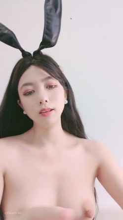骚逼御姐【苏豆豆】，网络卖淫女，颜值在线，毛少逼粉，喜欢内射，插屁眼才能高潮 截图6