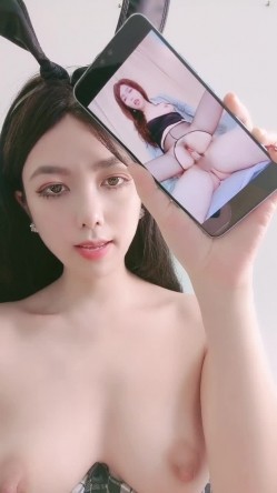 骚逼御姐【苏豆豆】，网络卖淫女，颜值在线，毛少逼粉，喜欢内射，插屁眼才能高潮 截图16