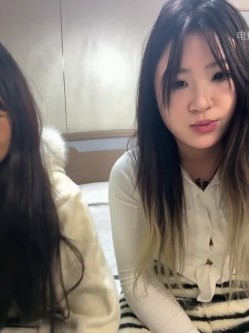 ️精神小妹【chunxiaoquqn】新晋精神小妹团播、几个年轻闺蜜一起下海赚钱 截图14