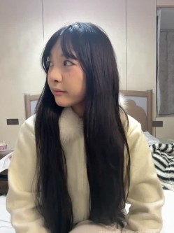 ️精神小妹【chunxiaoquqn】新晋精神小妹团播、几个年轻闺蜜一起下海赚钱 截图16