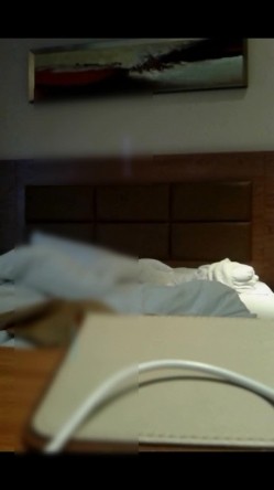 大奶乖巧纯情小美女给人很清新的感觉特别矜持不想被干渣男像强奸一样按倒把屌插入阴道啪啪开始抽送就很配合了 截图15
