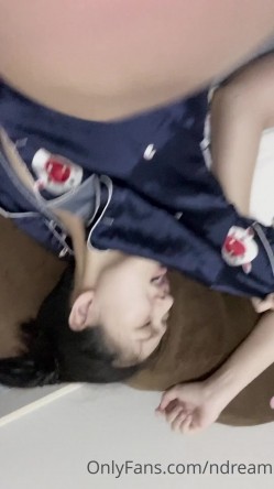 泰国纯天然反差少妇「dream」OF日常露脸性爱私拍 野外、阳台、车震、门口啪啪 现实OL网上母狗 截图13