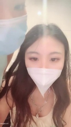 【周导的夏天】闺蜜缺钱打胎下海，勾搭按摩男，不小心露脸 截图5