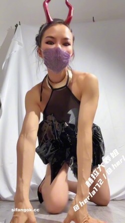 撸铁健身女神【罗拉没肌肉（赫拉）】最新订阅，少有道具自慰宫缩，大阴洞特写怼镜头 截图4