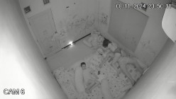 黑客破解家庭网络摄像头偷拍 极品夫妻 的日常性生活每次啪啪都需要道具插逼自慰热身再开干 截图3