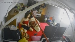 【极品稀缺 ️破解摄像头】极品服务员宿舍日常 ️小姐姐年轻美乳好坚挺 穿搭职业装制服很有气质 距离超近 高清1080P版 截图4