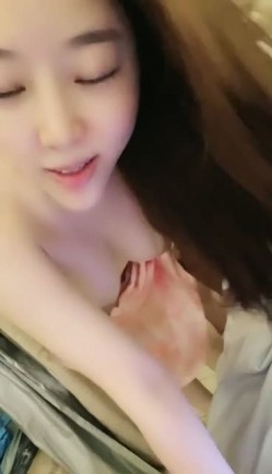 美腿漂亮妹子【南城婠】下海也几个月了，终于第一次被操，观赏性极强，长得好看又骚，跳舞骚死了，被狠操 表情很酸爽 截图15