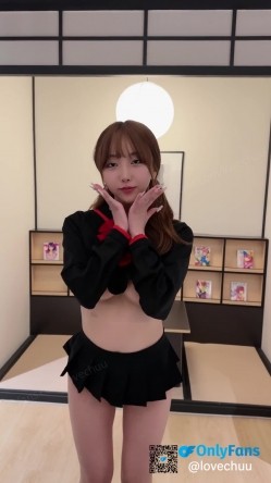 明星颜值白富美女神『츄츄_lovechuu』多人啪啪，超颜值极品女神堕落 疯狂榨精高潮浪叫 疯狂冲刺女神小蜜穴 截图1