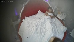 酒店情趣房偷拍 圆脸可爱少妇被精壮纹身猛男按床上疯狂折腾不断呻吟 截图14