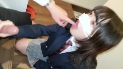 fc2ppv-1891137 【個人撮影】経験人数極少のショート美少女を半ば強制巨根2本で犯してみた 截图2