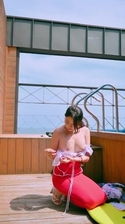 高质量极品尤物巅峰女神jena.sis赞助者享有福利视图完美身材各种环境露出放骚挑逗 截图1
